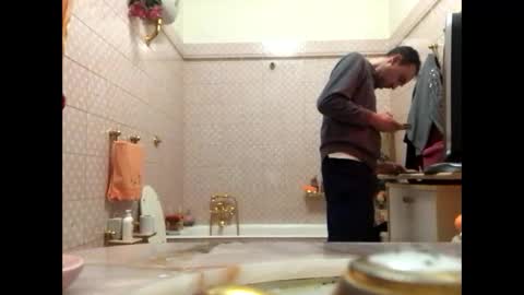 Snapshot of vinmin90 chatting on 01.16.26 Zenith online show from 01.16.26