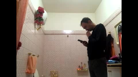 Snapshot of vinmin90 chatting on 02.04.26 Zenith online show from 02.04.26