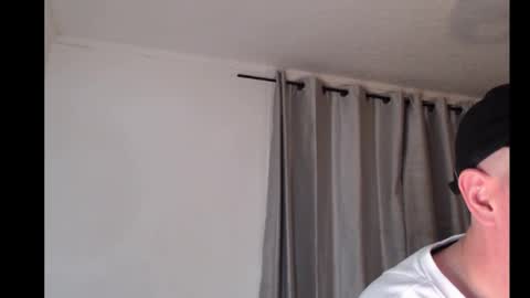 Snapshot of vinnymartin chatting on 12.03.25 vinnymartin online show from 12.03.25