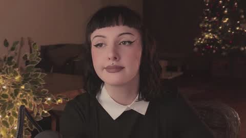 Snapshot of vinylstore chatting on 12.18.24 Diva Silvia online show from 12.18.24