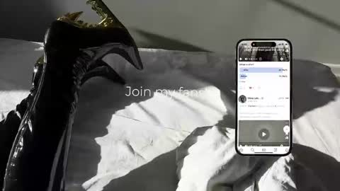 Diva Silvia online show from 12.19.25