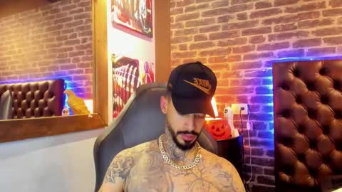 ---Vinzen--- online show from 10.31.25