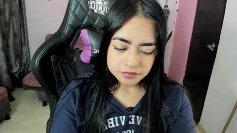 Daniela online show from 10.26.25