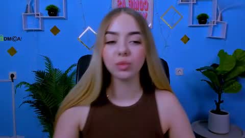 Snapshot of viola_sweet_ chatting on 07.05.26 viola_sweet_ online show from 07.05.26