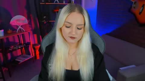 violamore online show from 04.13.26