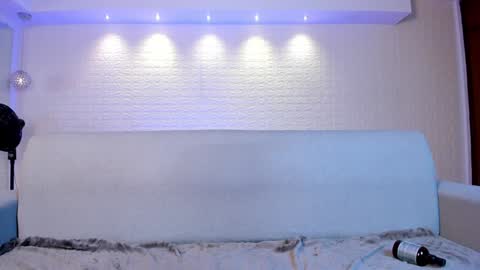 Violett  Everyday From 0530 to 1430 Col Time online show from 01.29.25