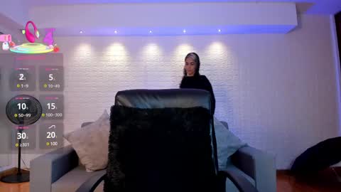 Violett  Everyday From 0530 to 1430 Col Time online show from 02.19.25