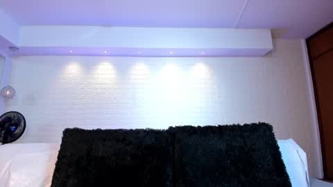 Violett  Everyday From 0530 to 1430 Col Time online show from 09.27.25