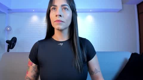 Violett  Everyday From 0530 to 1430 Col Time online show from 01.12.26