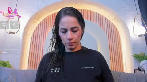 Violette online show from 04.18.26