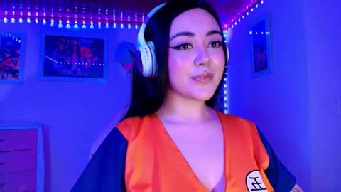 violet online show from 11.30.25