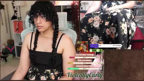 Snapshot of violentlycurly chatting on 11.12.25 Curly the Coin Operated Toy online show from 11.12.25