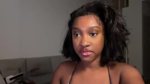 Snapshot of violet6xft chatting on 09.13.25 Fantasy Black Girl online show from 09.13.25