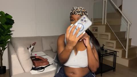 Fantasy Black Girl online show from 11.19.25