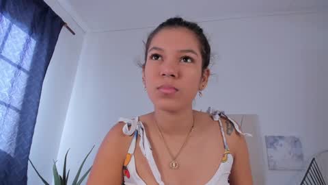 Snapshot of violet_24__ chatting on 01.29.25 Violet online show from 01.29.25