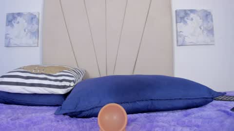 Snapshot of violet_24__ chatting on 02.02.25 Violet online show from 02.02.25