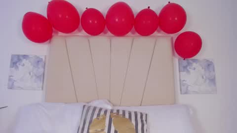 Snapshot of violet_24__ chatting on 02.14.25 Violet online show from 02.14.25