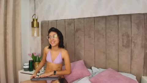Violeta online show from 04.29.26