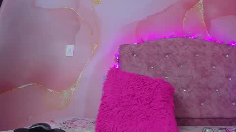 violet__taylor_ online show from 02.21.26