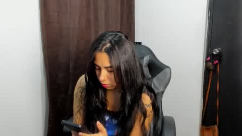 Violet and Myers online show from 12.04.25