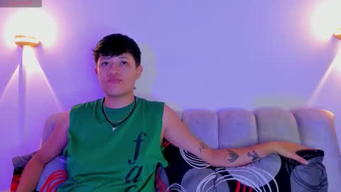 Violet and Casper online show from 11.13.25