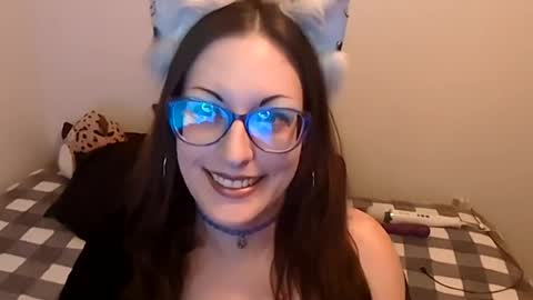 Snapshot of violet_kitty_9 chatting on 08.02.26 Violet Kitty online show from 08.02.26