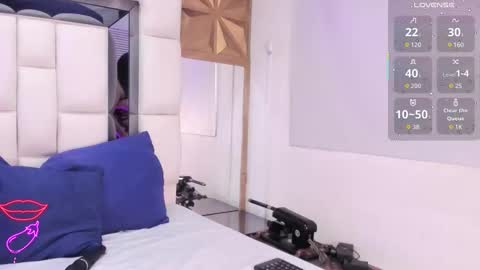 violet_milleer online show from 02.18.26