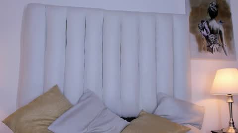 Mary online show from 12.17.25