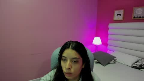 violet_sinclair online show from 04.01.26