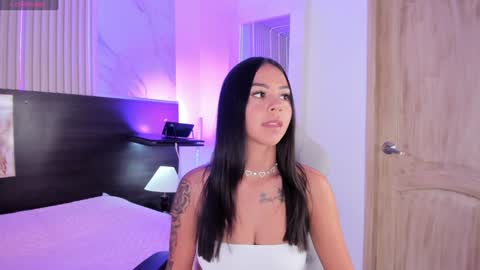 Violeta online show from 01.22.25