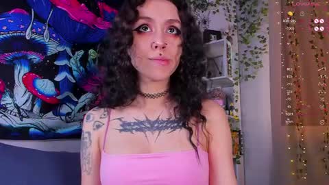 Snapshot of violet_walker7 chatting on 06.15.26 Violet online show from 06.15.26