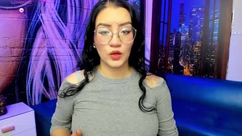Snapshot of violeta_diazz chatting on 12.26.24 online show from 12.26.24