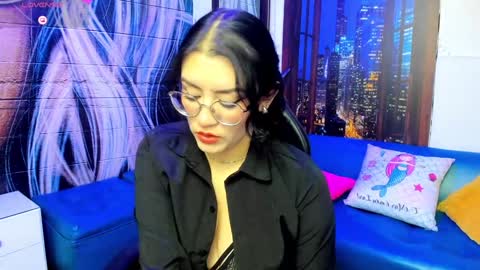 Snapshot of violeta_diazz chatting on 01.25.25 online show from 01.25.25