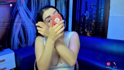 Snapshot of violeta_diazz chatting on 02.18.25 online show from 02.18.25