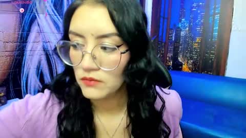 Snapshot of violeta_diazz chatting on 03.07.25 online show from 03.07.25