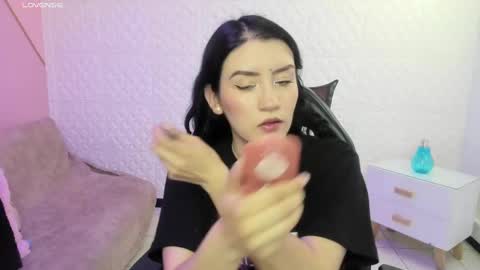 Snapshot of violeta_diazz chatting on 09.20.25 online show from 09.20.25