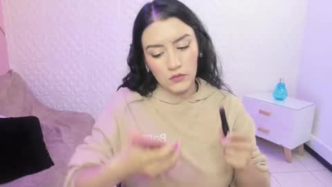 Snapshot of violeta_diazz chatting on 09.25.25 online show from 09.25.25
