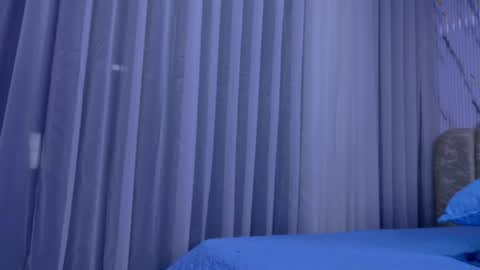 Snapshot of violeta_london chatting on 06.17.26 violeta london online show from 06.17.26