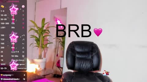 Violeta Princess Please help me with your thumbs up its important   online show from 01.19.25