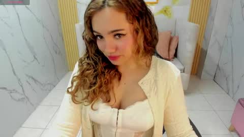 Snapshot of violeta_sub chatting on 06.08.26 IG violeta sub online show from 06.08.26