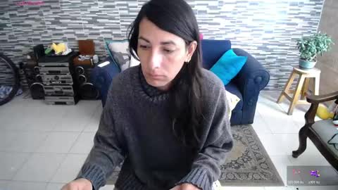 Snapshot of violetagomez_co chatting on 05.15.26 Violeta Gmez online show from 05.15.26