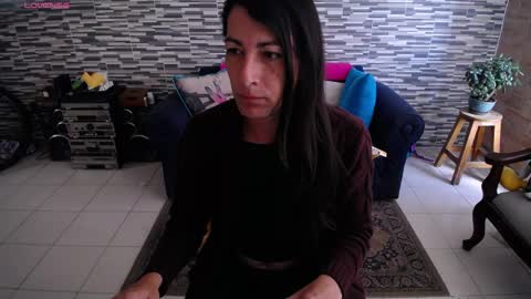 Snapshot of violetagomez_co chatting on 05.18.26 Violeta Gmez online show from 05.18.26
