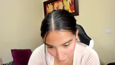 Snapshot of violetalee chatting on 03.01.25 Jimena online show from 03.01.25