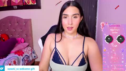 Snapshot of violetalee chatting on 06.25.26 Jimena online show from 06.25.26