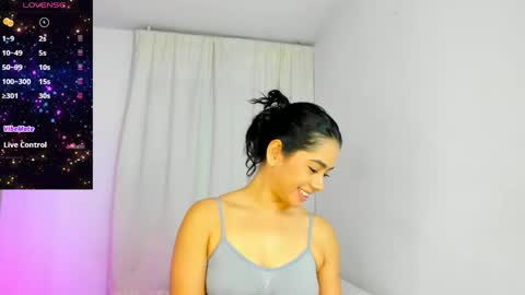 Snapshot of violetasotter chatting on 06.06.26 Violeta online show from 06.06.26