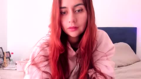 Snapshot of violetasweet20 chatting on 10.05.25 Sara Torres online show from 10.05.25