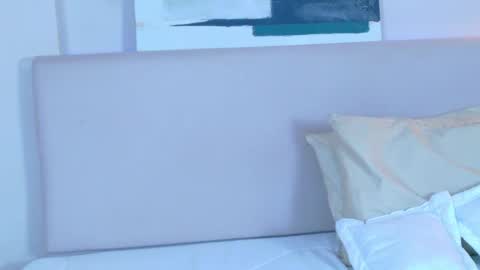 Violet online show from 03.31.26