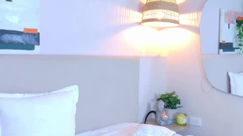 Violet online show from 04.16.26