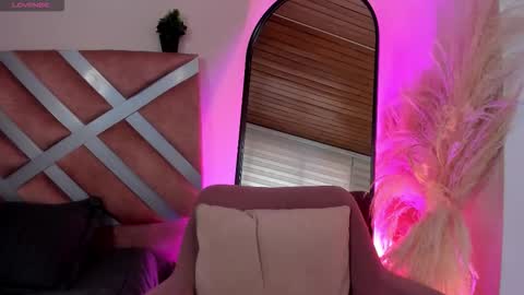 Call me Violet online show from 10.30.25