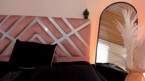 Call me Violet online show from 12.03.25